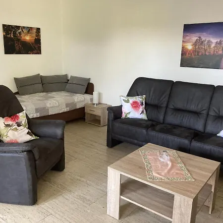 شقة Ferienwohnung Hassler Am Golfplatz