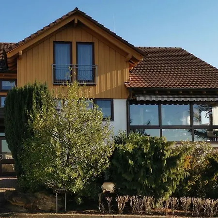 Ferienwohnung Hassler Am Golfplatz شقة باد بيلنغن