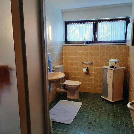 شقة Ferienwohnung Hassler Am Golfplatz